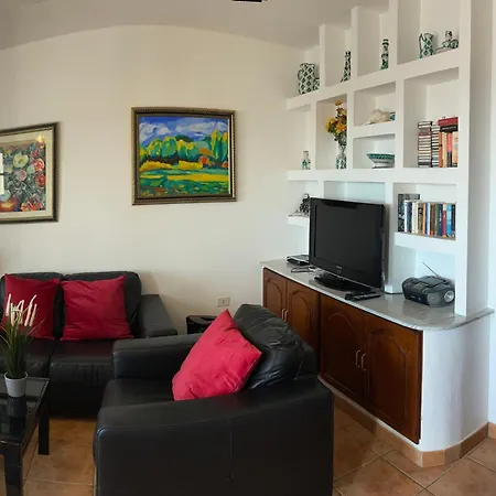 Im Herzen Von Puerto Del Carmen By Interhome